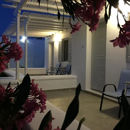 Konukevi Diogenis Village Mykonos