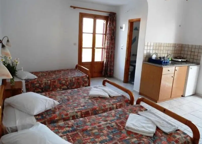 Diogenis Village Mykonos 4* グラストロス